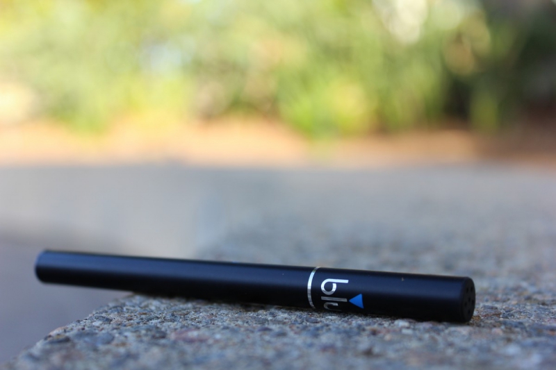 ecommerce-ESCRAGNOLLES-min_e_cigarette_vaping_blu_cigs_blu_electronic_cigarette_tobacco_cigarette_smoke-637061